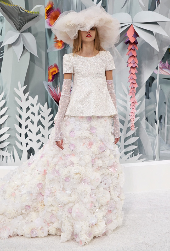 chanel-haute-couture-spring-2015-runway-show16